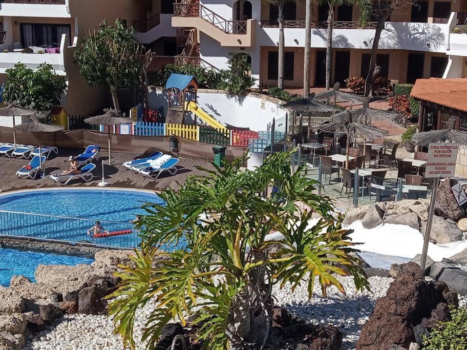 Apartment With Pool And Gardens Near The Coast San Miguel de Abona Esterno foto