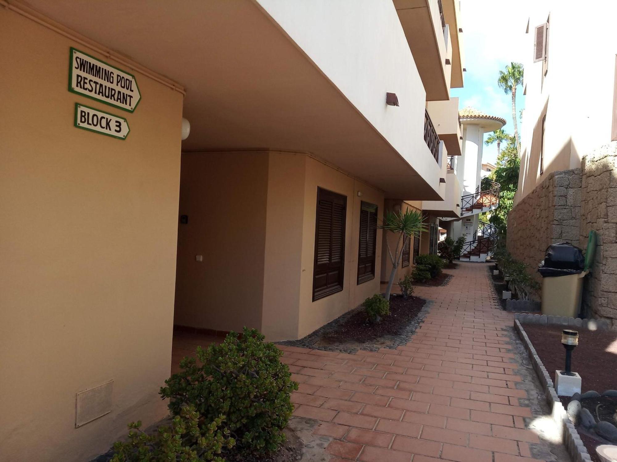 Apartment With Pool And Gardens Near The Coast San Miguel de Abona Esterno foto
